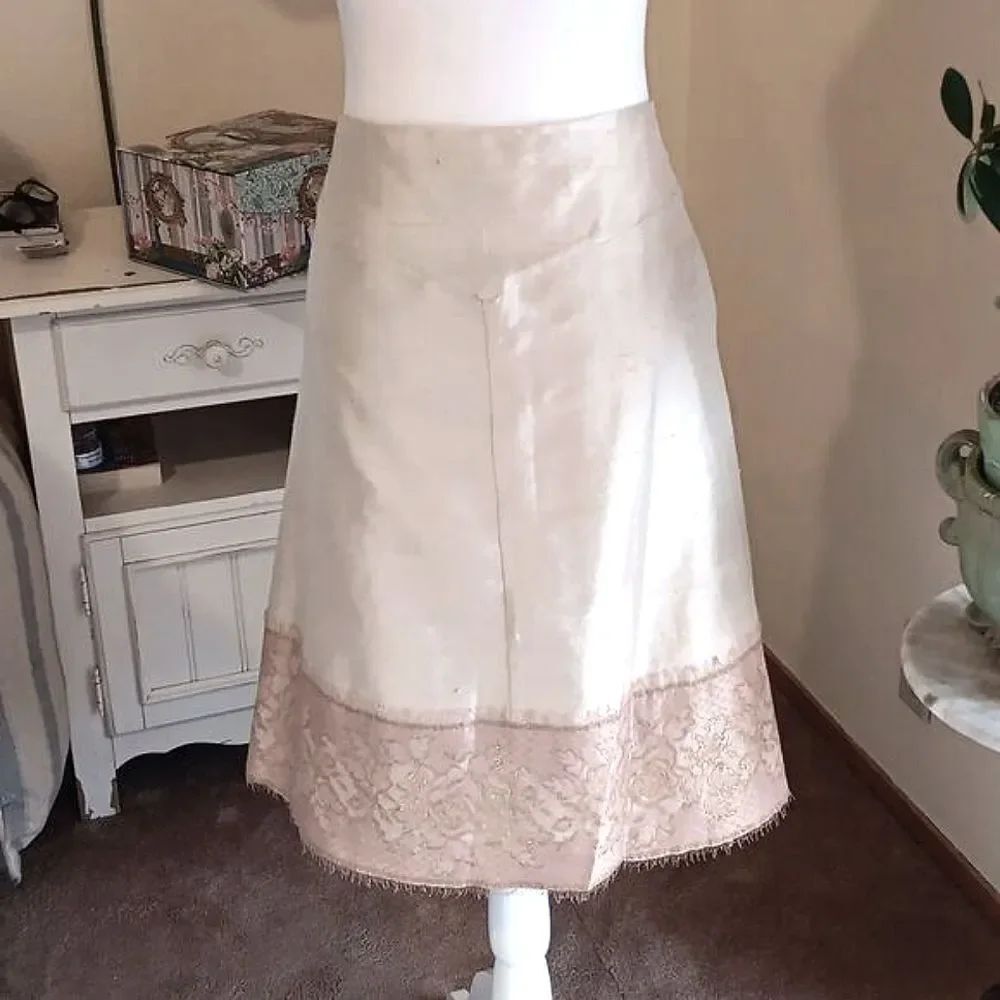 Vintage M. Kalan Raw Silk Skirt. Fairycore, Old Money, Lace